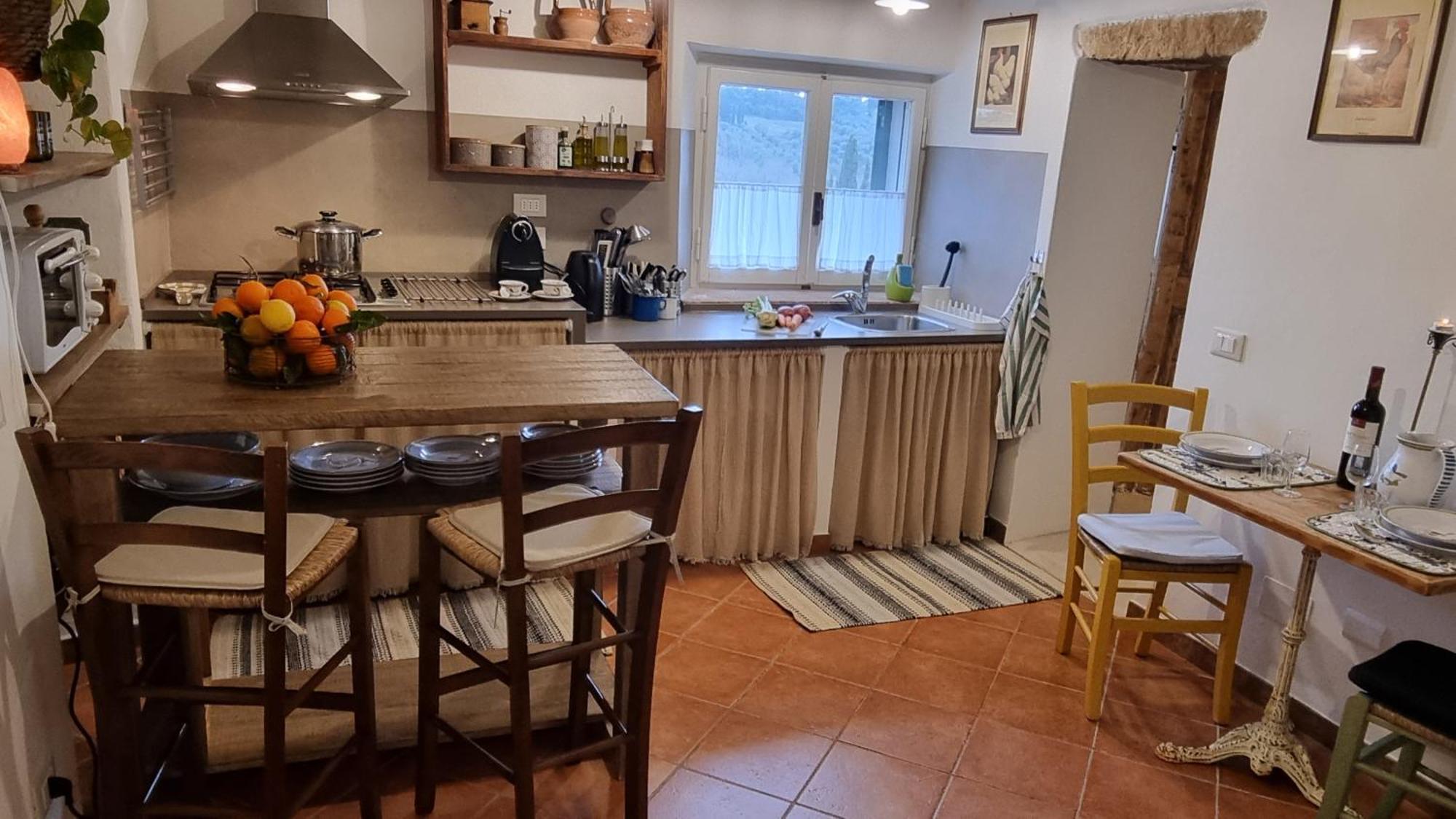 Il Piccino 29, Esperienza Romantica In Borgo.... Montescudaio Eksteriør billede